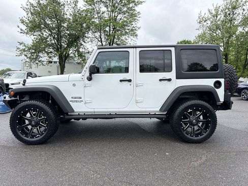 Used 2017 Jeep Wrangler Unlimited Sport w/ Quick Order Package 24S AWD/4WD image 2