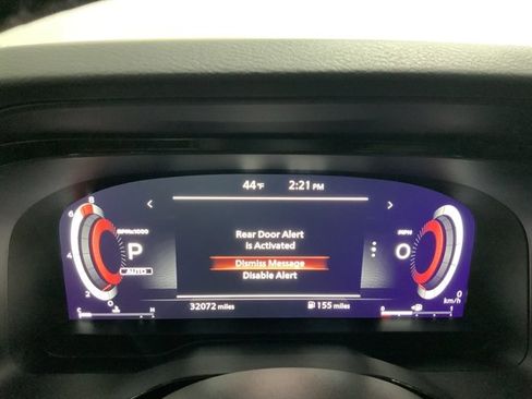 Used 2023 Nissan Pathfinder Platinum image 27