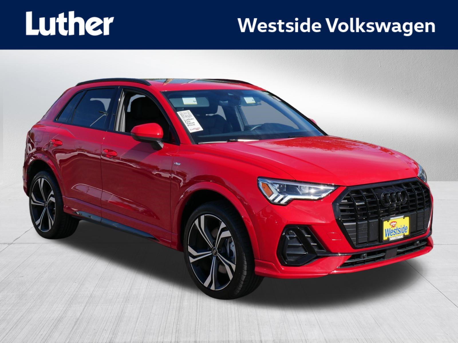 Used 2023 Audi Q3 2.0T Premium Plus w/ Premium Plus Package AWD/4WD image 1
