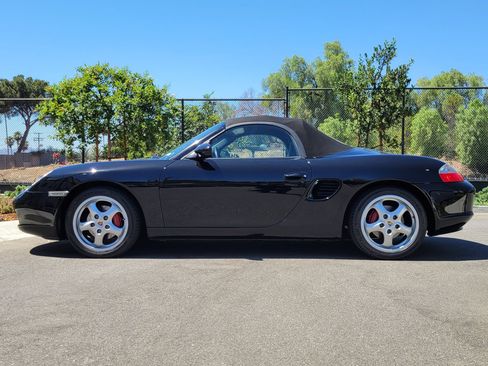 Used 2000 Porsche Boxster RWD image 2