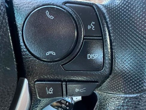 Used 2019 Toyota Corolla LE FWD image 28