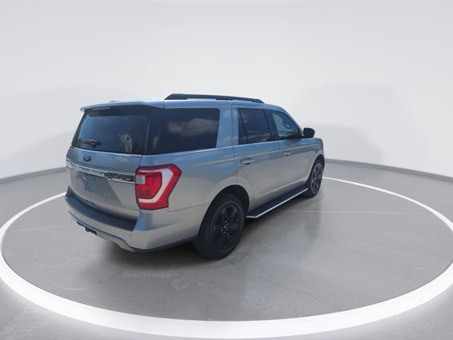 Used 2020 Ford Expedition XLT w/ Equipment Group 202A AWD/4WD image 8