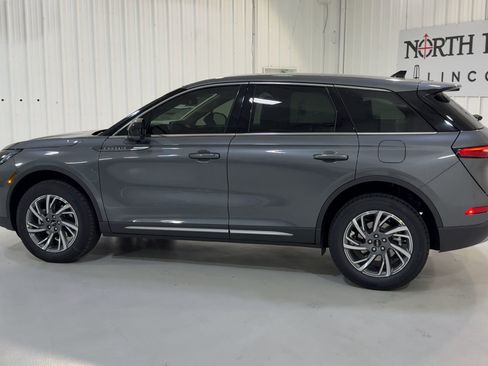 New 2026 Lincoln Corsair Premiere image 7