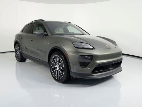 New 2026 Porsche Macan 4 Electric AWD/4WD image 12