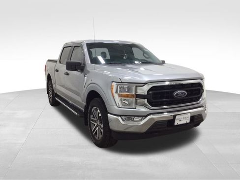 Used 2021 Ford F150 XLT w/ Trailer Tow Package image 5