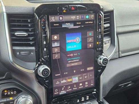 New 2026 RAM 1500 Laramie AWD/4WD image 22