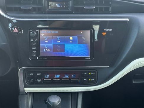 Used 2017 Toyota Corolla iM image 19