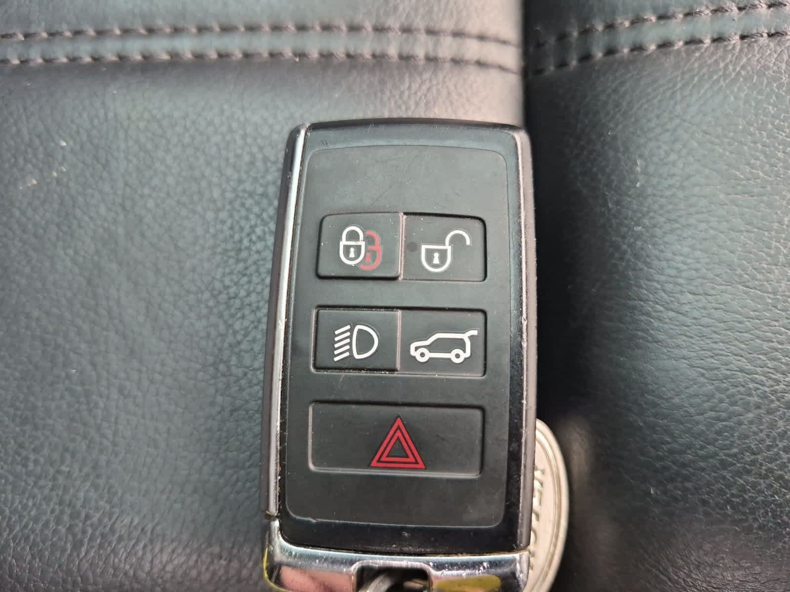 Used 2020 Land Rover Range Rover Sport SE AWD/4WD image 36