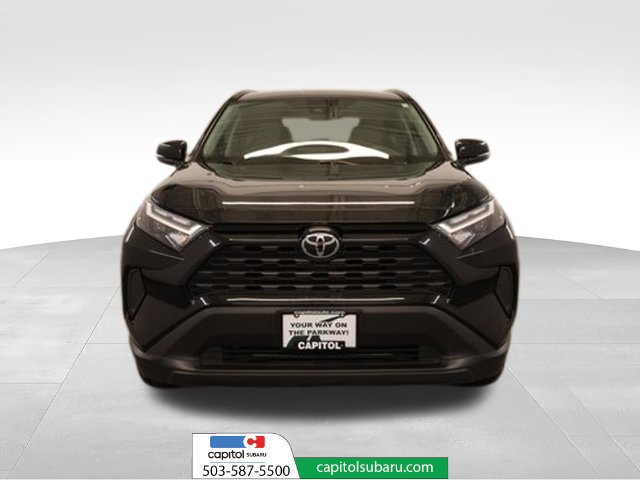 Used 2025 Toyota RAV4 XLE AWD/4WD image 6