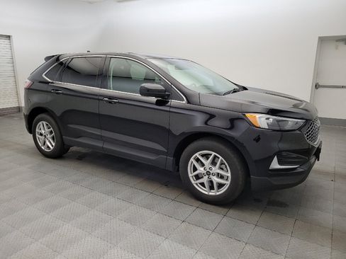 Used 2024 Ford Edge SEL image 11