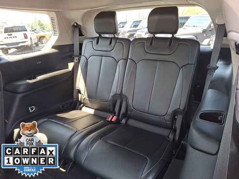 Used 2023 Jeep Grand Cherokee L Limited image 10