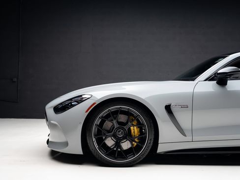 Used 2025 Mercedes-Benz AMG GT 55 image 21