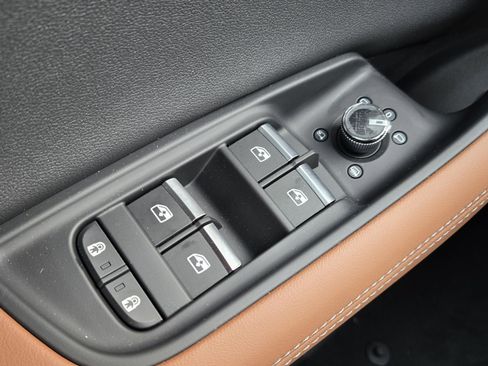 New 2026 Audi Q8 Premium Plus image 28