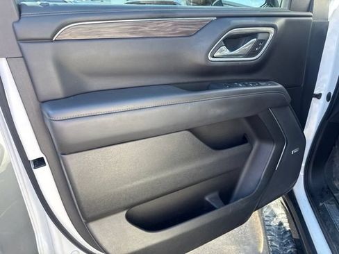 Used 2021 Chevrolet Suburban Z71 w/ Rear Media and Nav Package AWD/4WD image 9