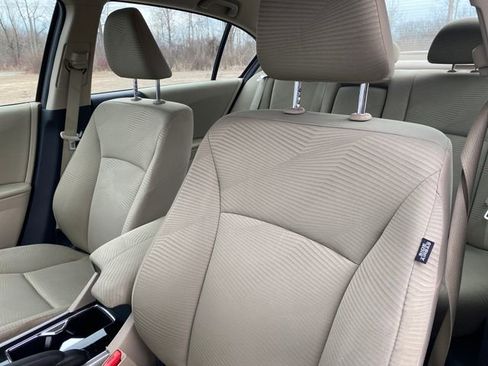 Used 2016 Honda Accord LX image 11