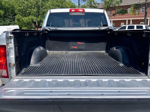 Used 2015 RAM 1500 Classic SLT RWD image 33