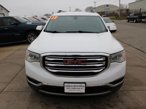 Used 2017 GMC Acadia SLT image 2