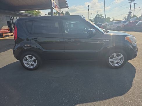 Used 2012 Kia Soul FWD image 2