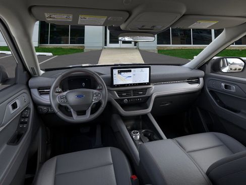 New 2026 Ford Explorer Active w/ Active Comfort Package image 9