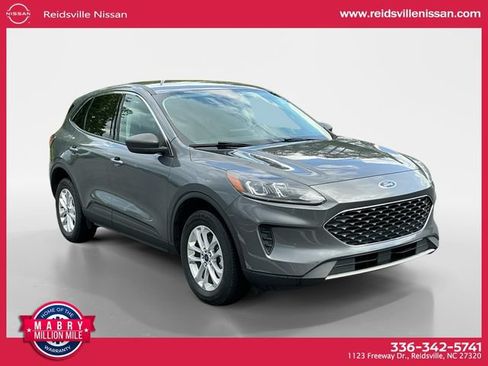 Used 2022 Ford Escape SE AWD/4WD image 8