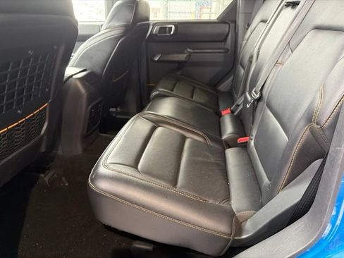 Used 2024 Ford Bronco Badlands w/ Sasquatch Package AWD/4WD image 9