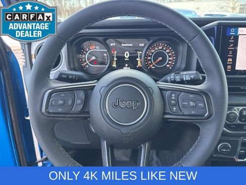 Used 2025 Jeep Wrangler Sport S image 14
