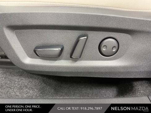 Used 2025 Nissan Murano SL AWD/4WD image 21