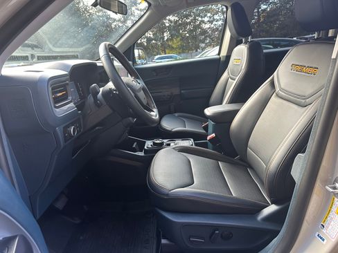 Used 2025 Ford Maverick Tremor image 20