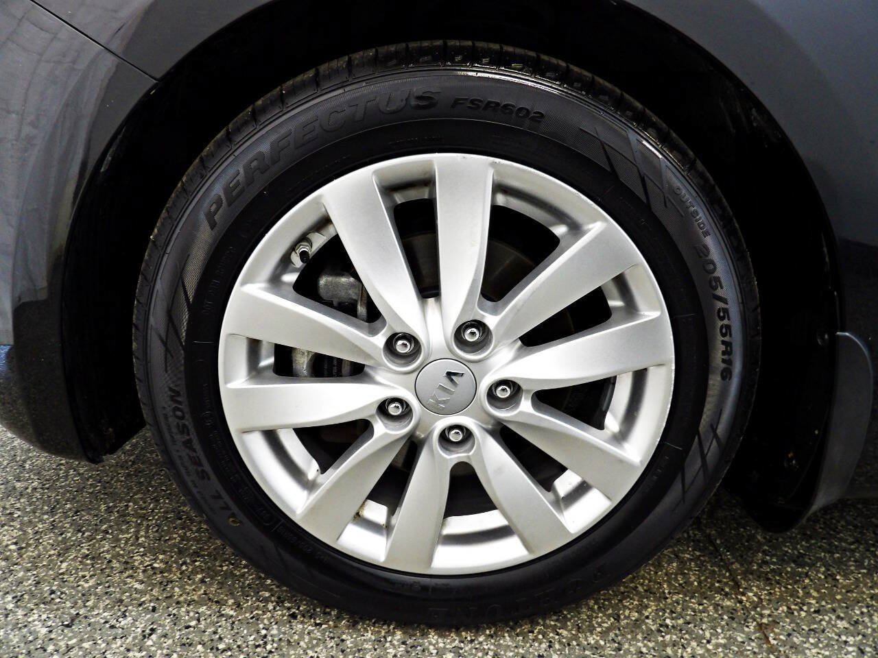 Used 2015 Kia Forte EX FWD image 17