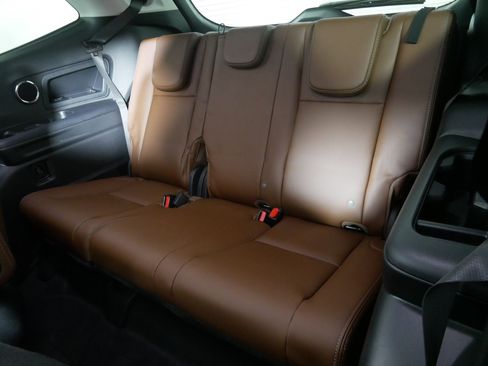 Used 2025 Subaru Ascent Touring w/ Popular Package #2 image 33