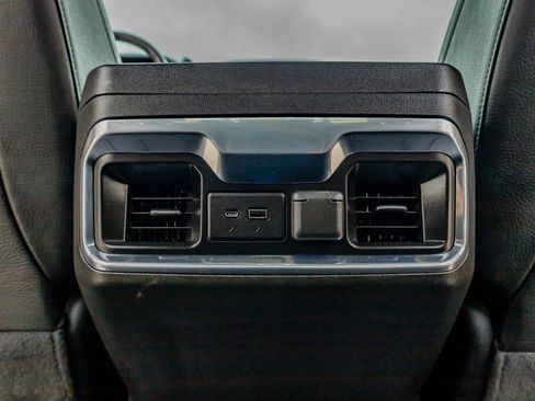 Used 2022 GMC Sierra 3500 Denali image 33