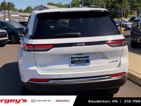 Used 2022 Jeep Grand Cherokee Limited AWD/4WD image 9
