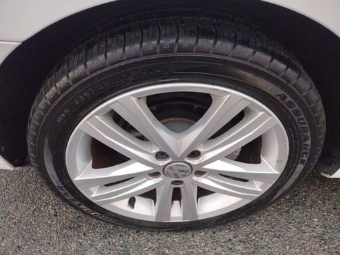 Used 2017 Volkswagen Jetta SEL image 14