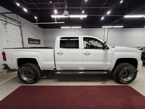 Used 2016 GMC Sierra 3500 Denali w/ Duramax Plus Package image 12
