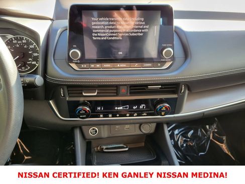 Certified 2023 Nissan Rogue SV image 26