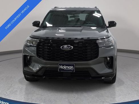 Used 2026 Ford Explorer ST-Line w/ ST-Line Street Pack AWD/4WD image 3