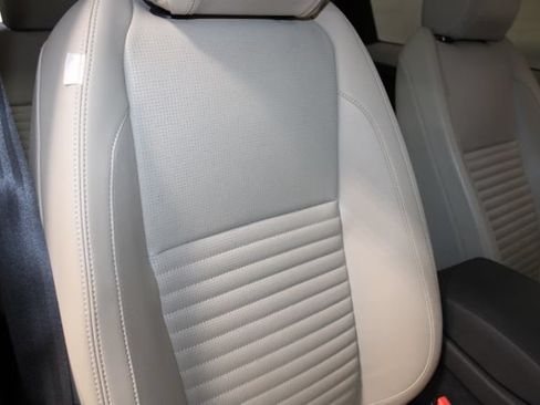 Used 2023 Land Rover Discovery Sport S AWD/4WD image 29