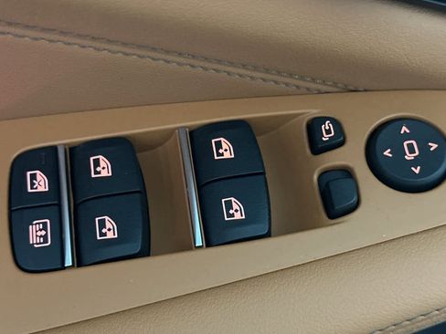 Used 2026 BMW X7 xDrive40i w/ Executive Package image 13