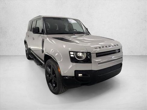 New 2026 Land Rover Defender 110 X-Dynamic SE AWD/4WD image 4