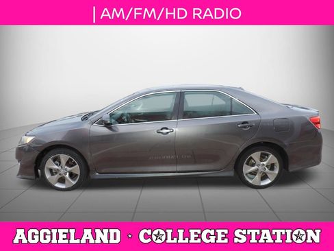Used 2013 Toyota Camry SE FWD image 7