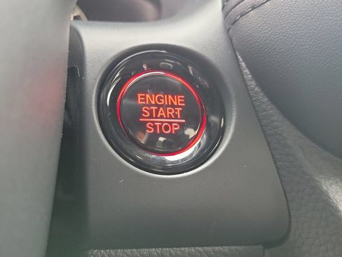 New 2027 Honda HR-V LX image 16
