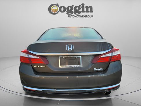 Used 2016 Honda Accord LX image 3