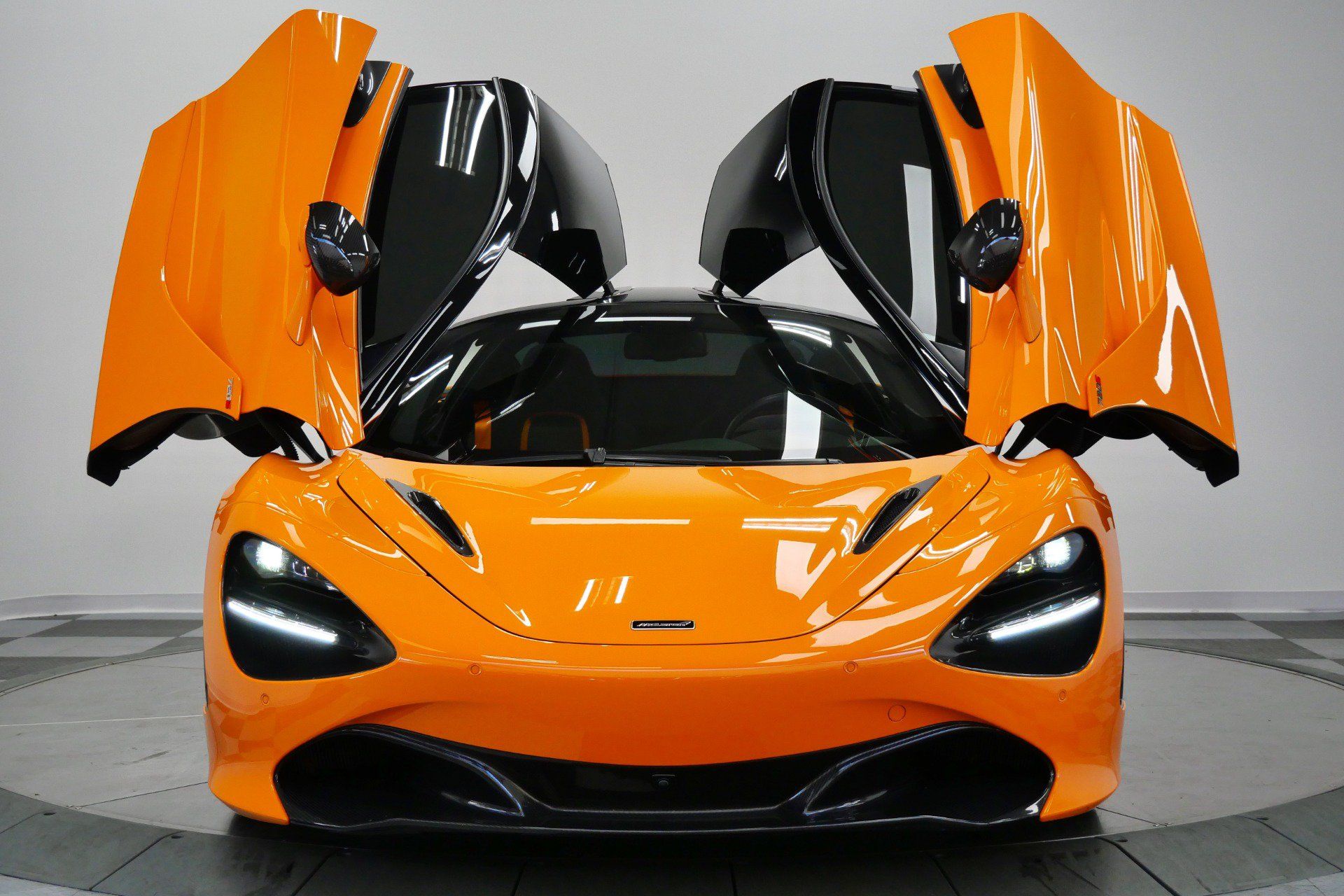 Used 2022 McLaren 720S Performance RWD image 4