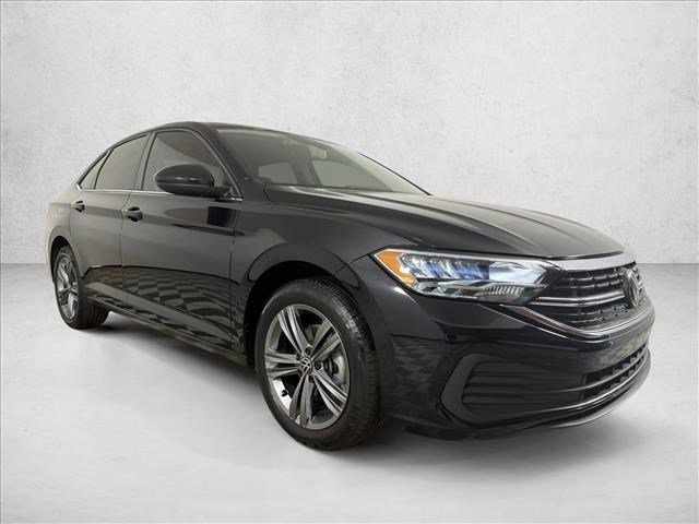Used 2024 Volkswagen Jetta SE FWD image 1