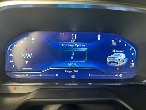 Used 2023 Chevrolet Tahoe Premier w/ Advanced Technology Package RWD image 4