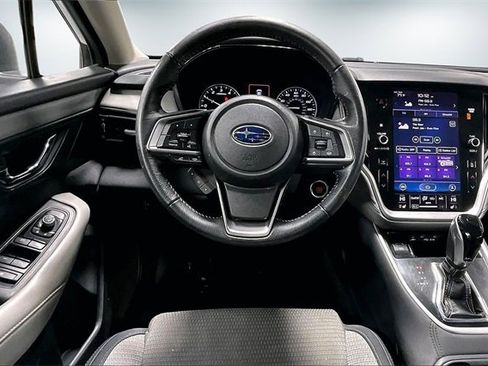 Used 2020 Subaru Outback Premium image 9