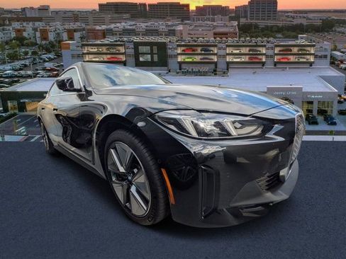 Used 2025 BMW i4 eDrive40 w/ Parking Assistance Package image 1