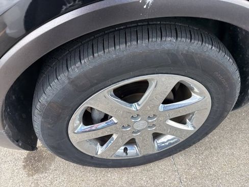 Used 2018 Buick Encore Premium w/ Experience Buick Package image 2