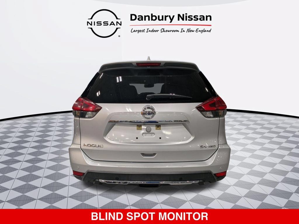 Used 2020 Nissan Rogue SV AWD/4WD image 4