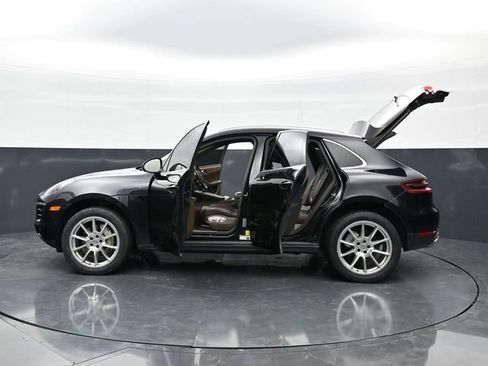 Used 2018 Porsche Macan S AWD/4WD image 35